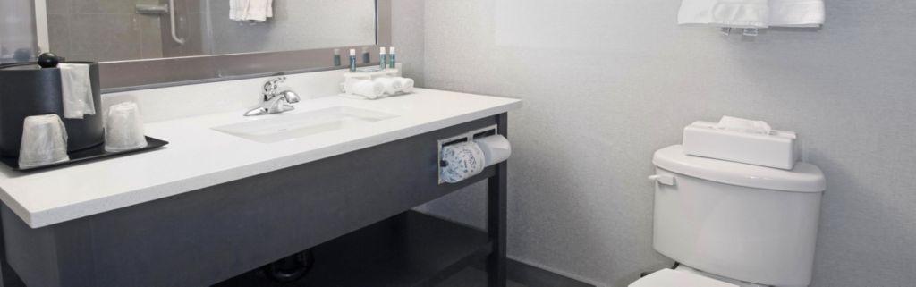 Express And By Ihg Calgary