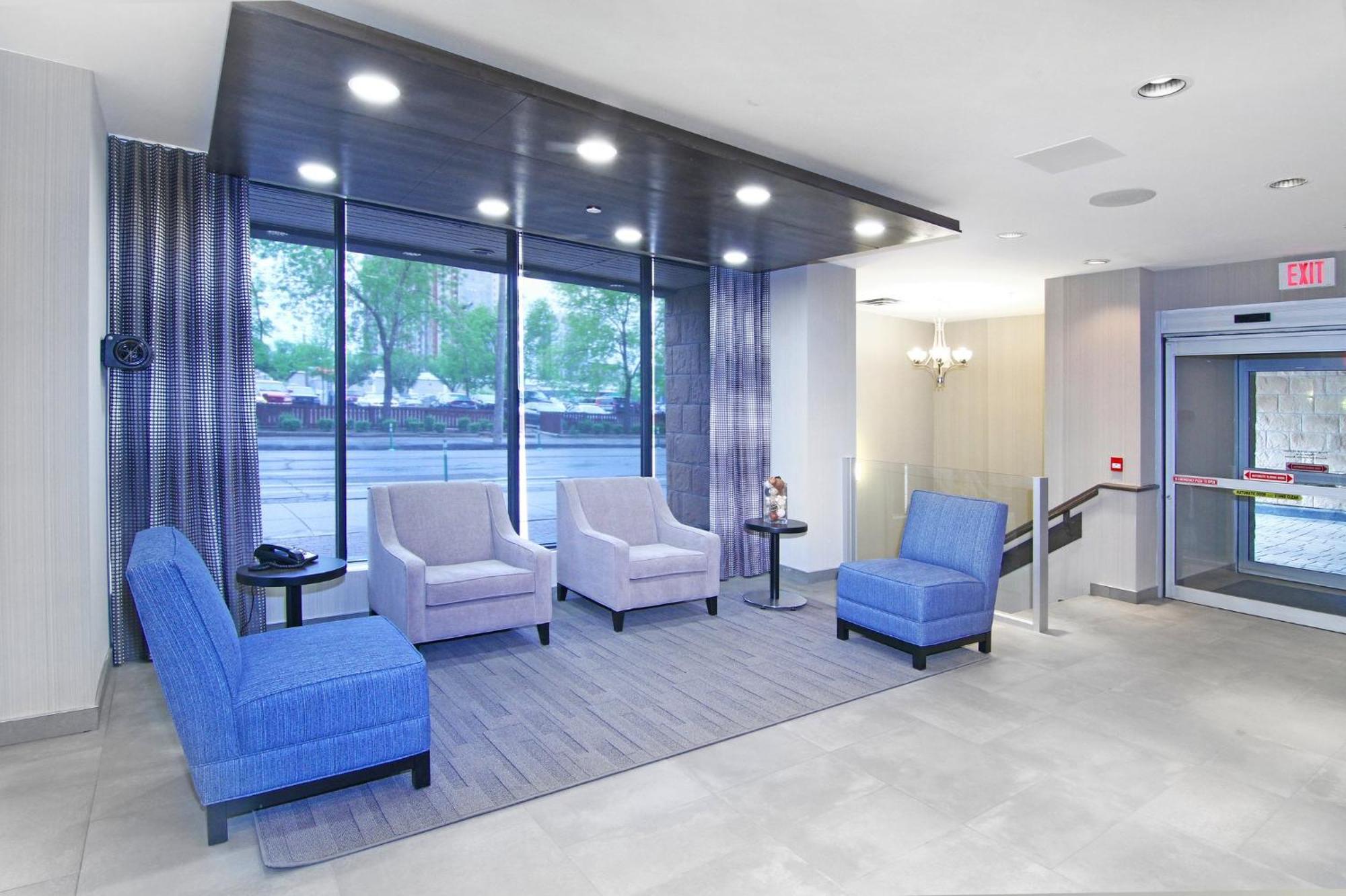 Express And By Ihg Hotel